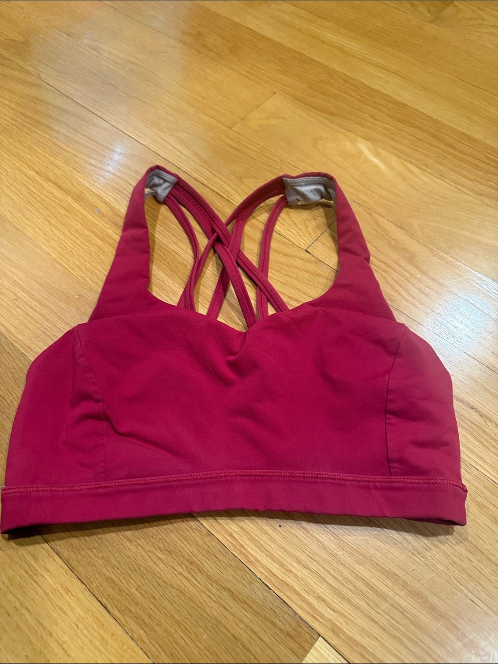 Lululemon athletica red free to be serene bra Multi strap crisscross back size 6